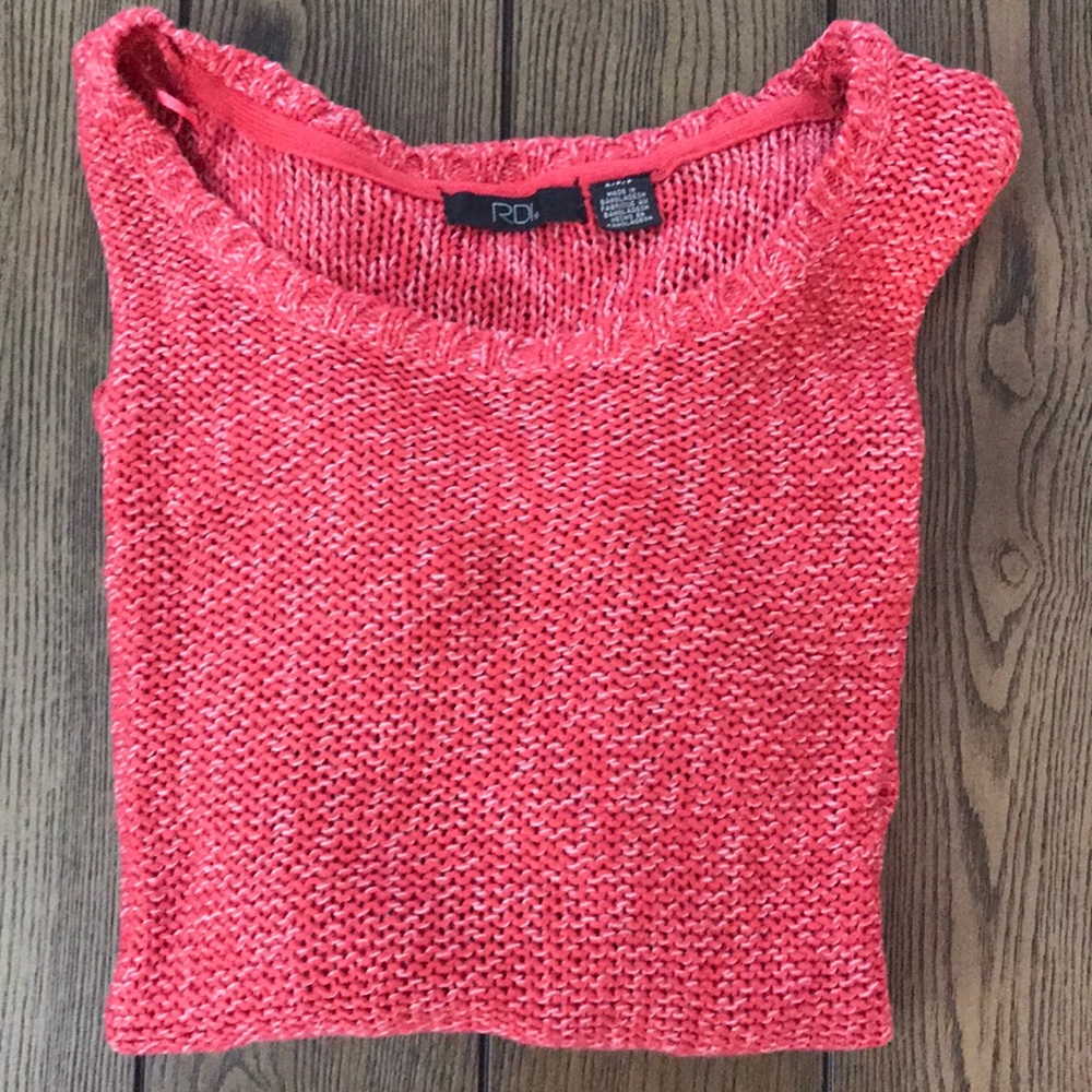 RDI - 3/4 sleeve, high-low sweater